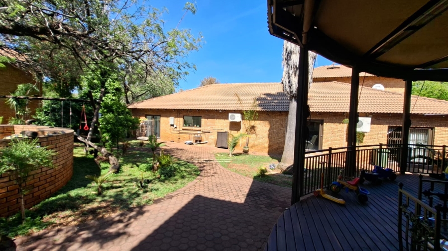 5 Bedroom Property for Sale in Rietvly A H North West